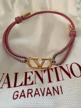Valentino Garavani Rose Pink Leather VLogo Bracelet with Gold Hardware